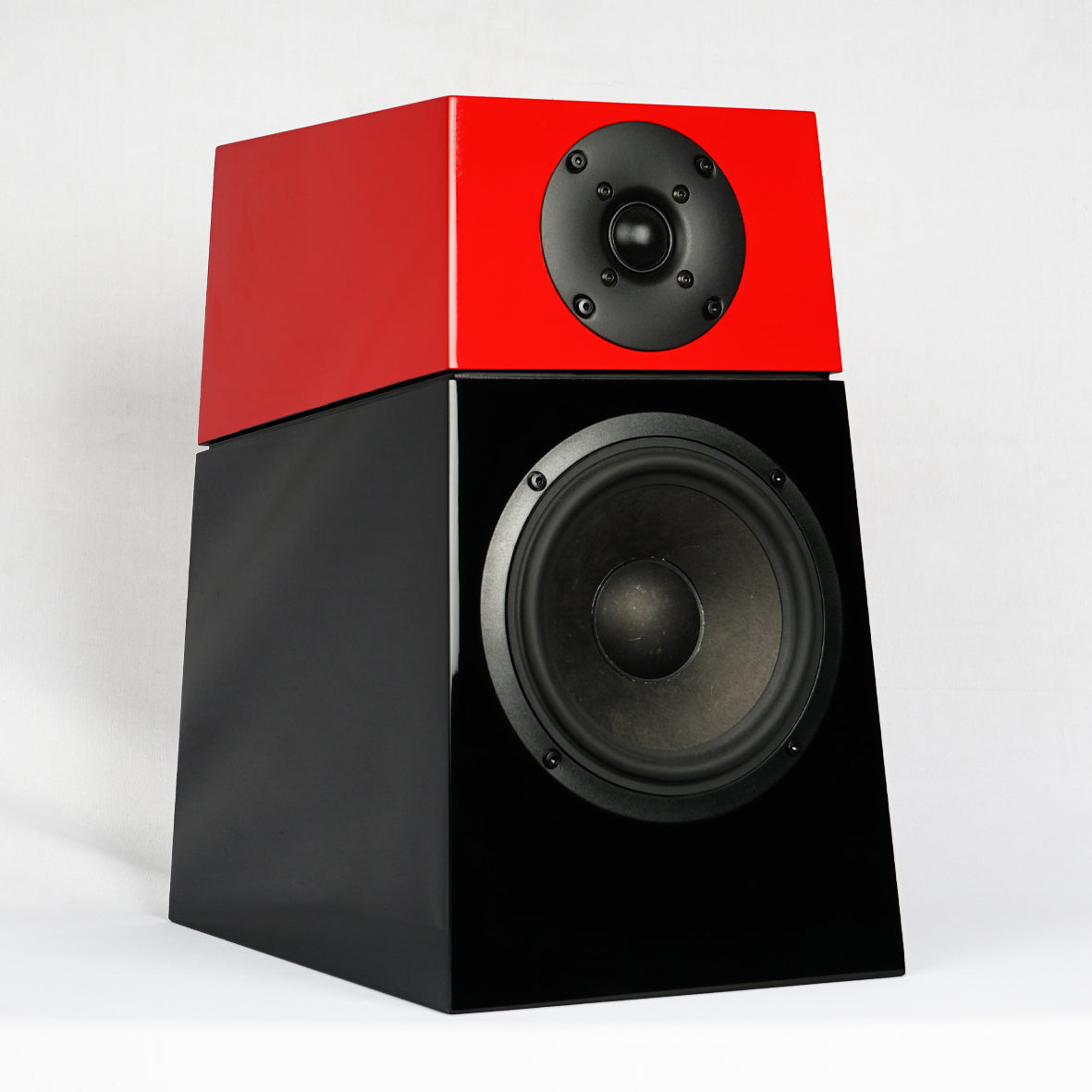 SB Acoustics Tifa 6 - 2-Way Bookshelf Speakers SB Acoustics Tifa 6 - 2-Way Bookshelf Speakers
